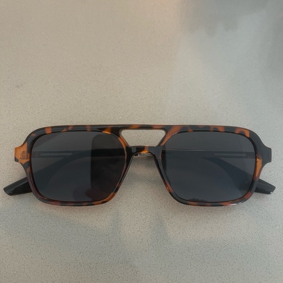 Accessories - Tortoise Sunglasses